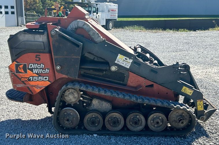 image for item EK3575 2018 Ditch Witch SK1550 compact utility loader
