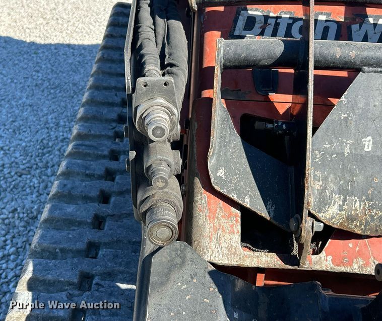 image for item EK3575 2018 Ditch Witch SK1550 compact utility loader