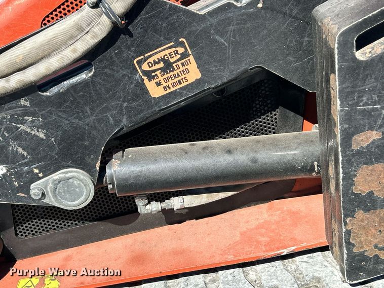 image for item EK3575 2018 Ditch Witch SK1550 compact utility loader