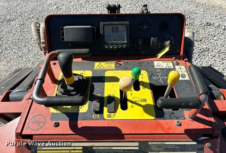 image for item EK3575 2018 Ditch Witch SK1550 compact utility loader