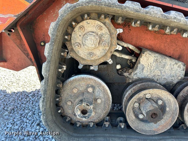 image for item EK3575 2018 Ditch Witch SK1550 compact utility loader