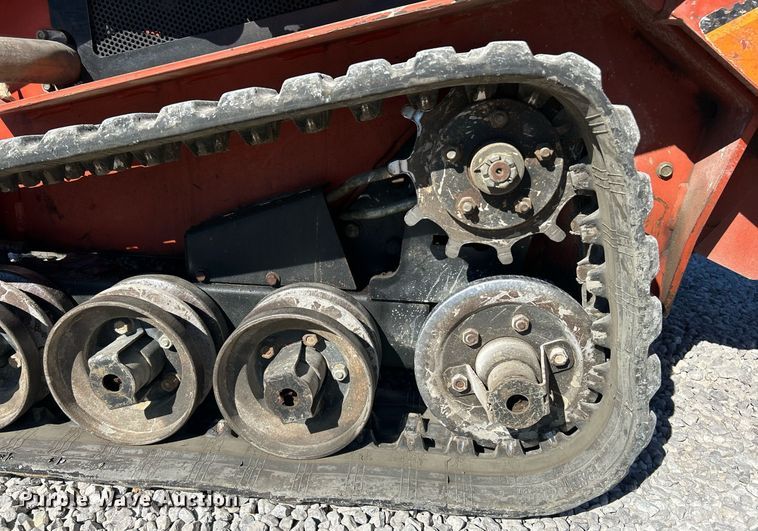 image for item EK3575 2018 Ditch Witch SK1550 compact utility loader