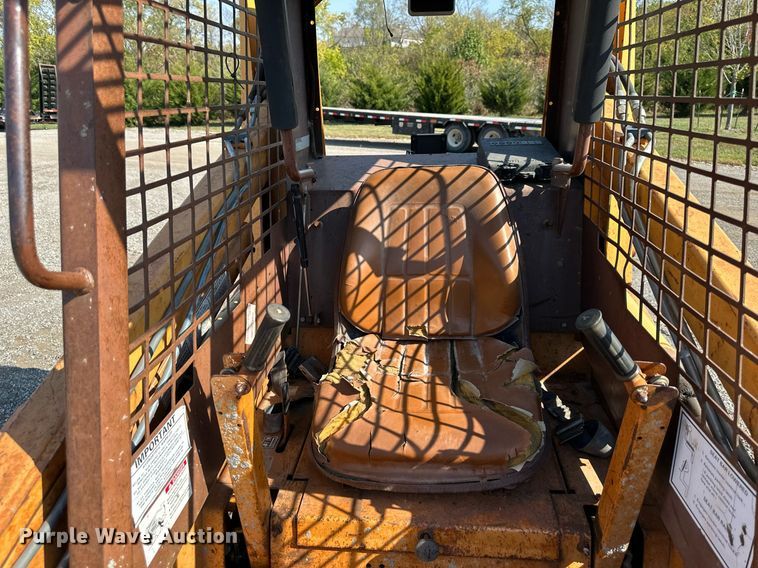 image for item EN0046 1994 Case  1840 skid steer loader