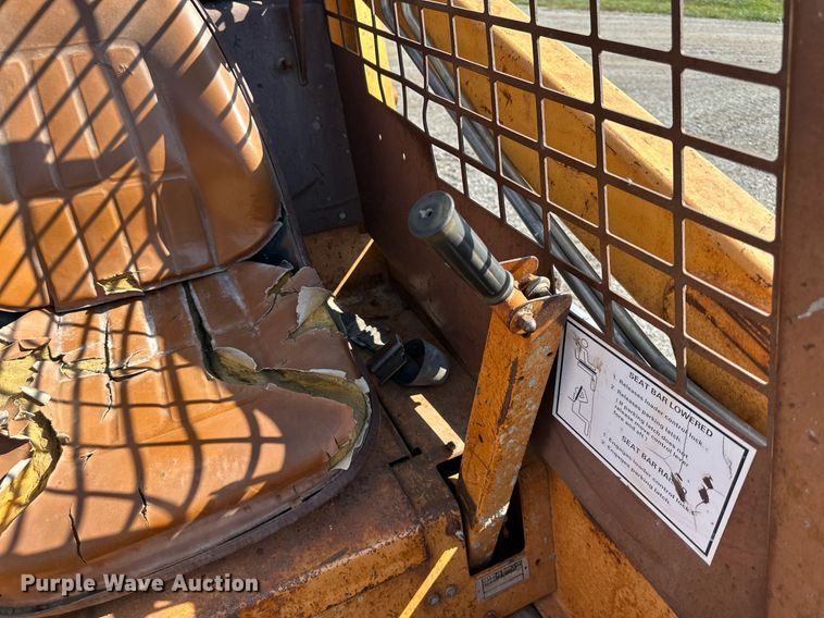 image for item EN0046 1994 Case  1840 skid steer loader