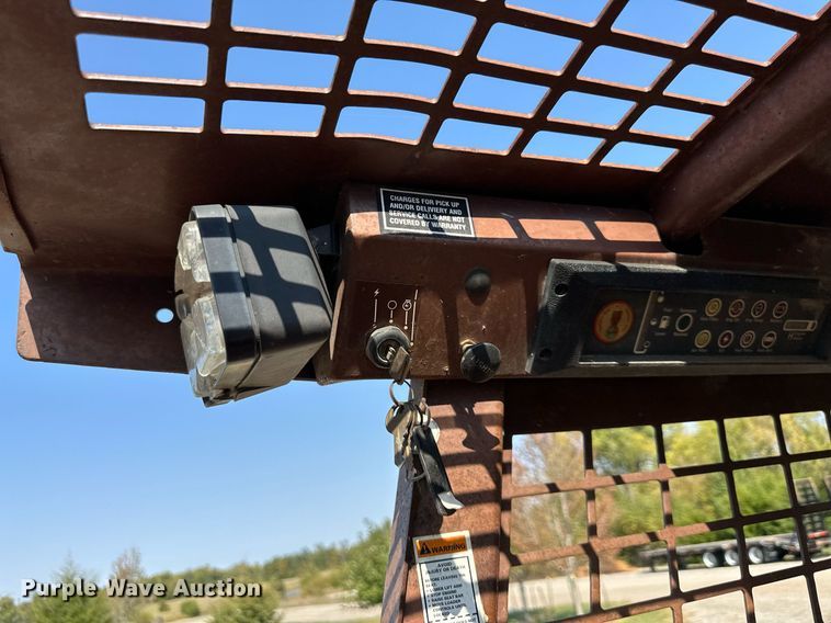 image for item EN0046 1994 Case  1840 skid steer loader