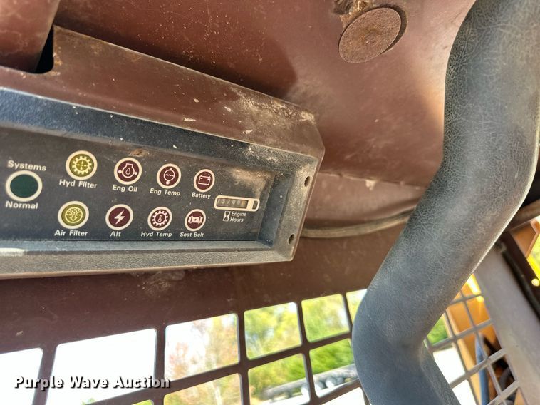 image for item EN0046 1994 Case  1840 skid steer loader