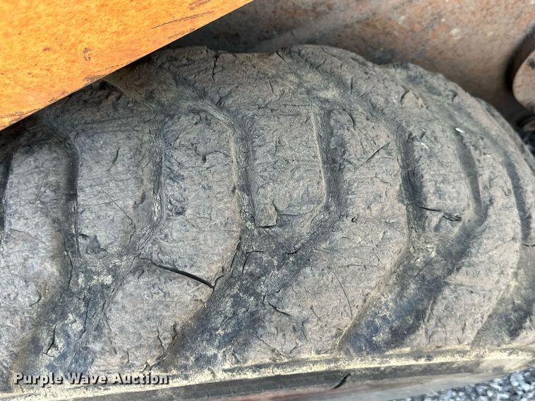 image for item EN0046 1994 Case  1840 skid steer loader