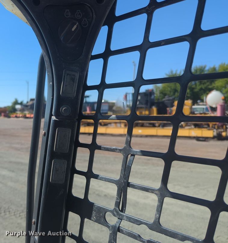 image for item EQ2278 2013 Bobcat S650 skid steer loader