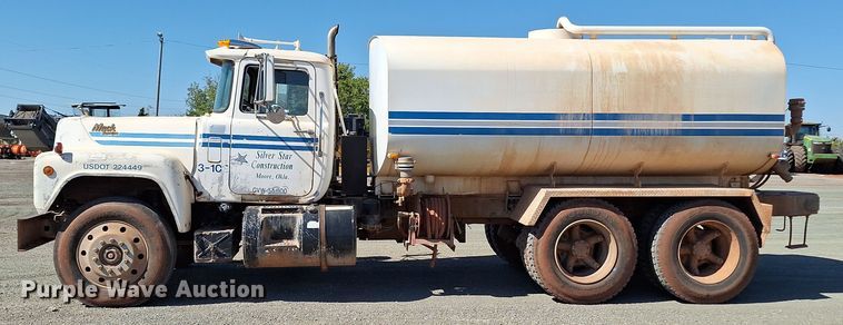 image for item EQ2283 1986 Mack R688ST water truck
