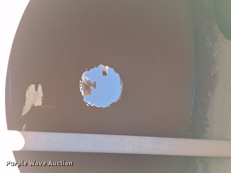 image for item EQ2283 1986 Mack R688ST water truck