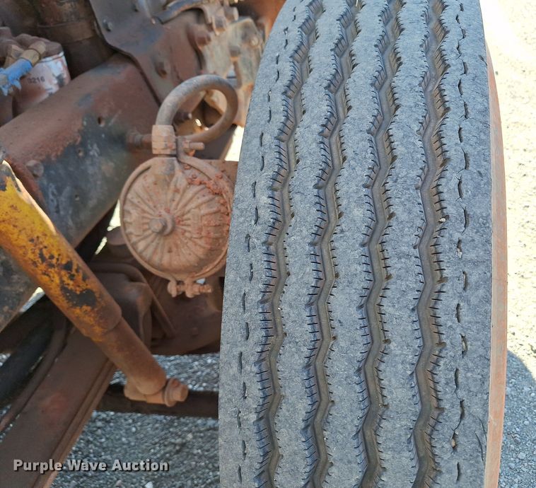 image for item EQ2283 1986 Mack R688ST water truck