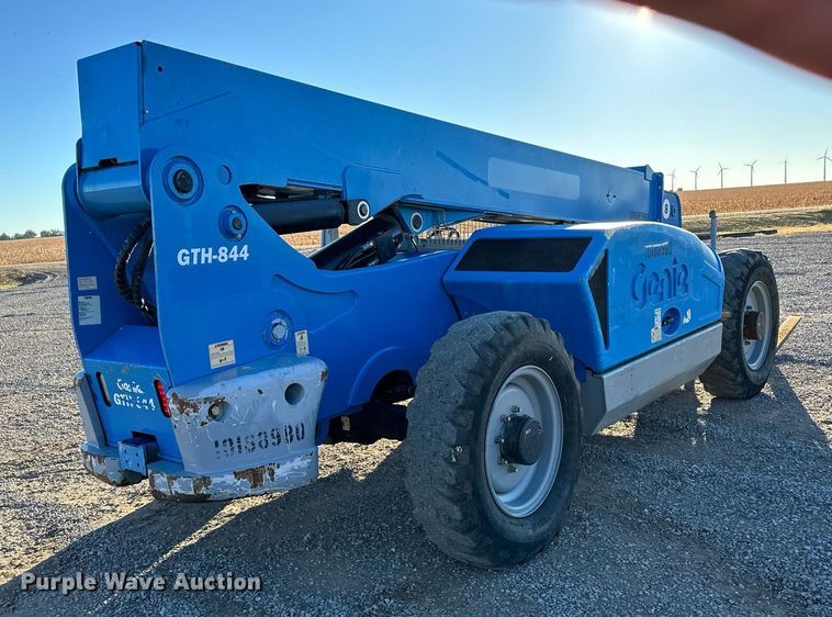 image for item ER8112 2013 Genie GTH-844 telehandler