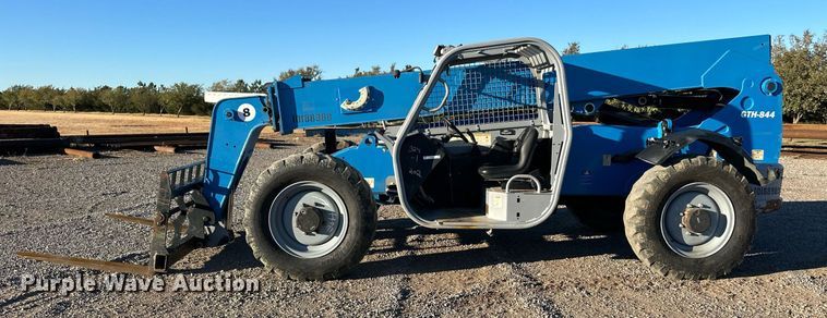 image for item ER8112 2013 Genie GTH-844 telehandler