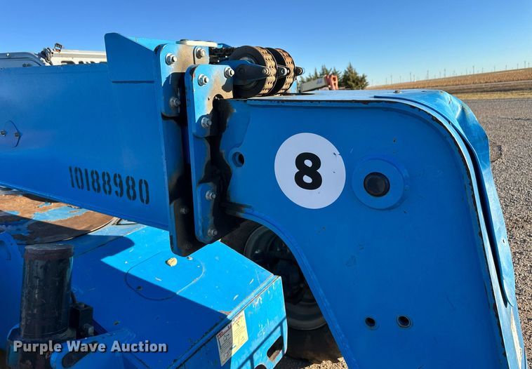 image for item ER8112 2013 Genie GTH-844 telehandler