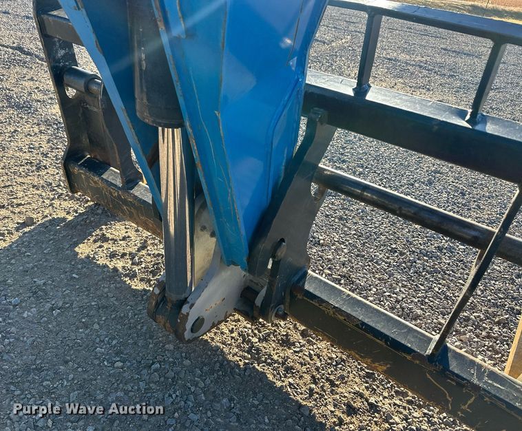 image for item ER8112 2013 Genie GTH-844 telehandler