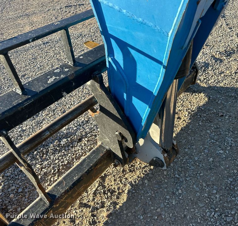 image for item ER8112 2013 Genie GTH-844 telehandler