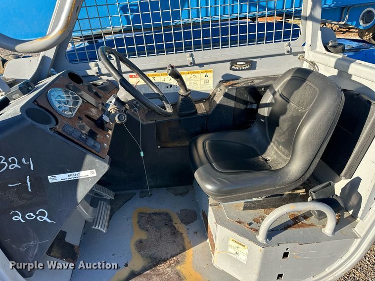 image for item ER8112 2013 Genie GTH-844 telehandler