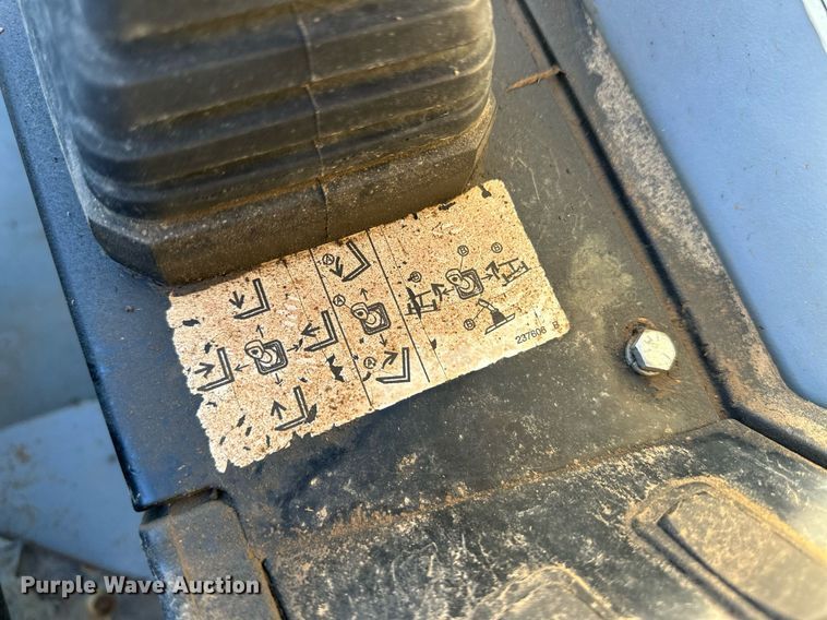 image for item ER8112 2013 Genie GTH-844 telehandler