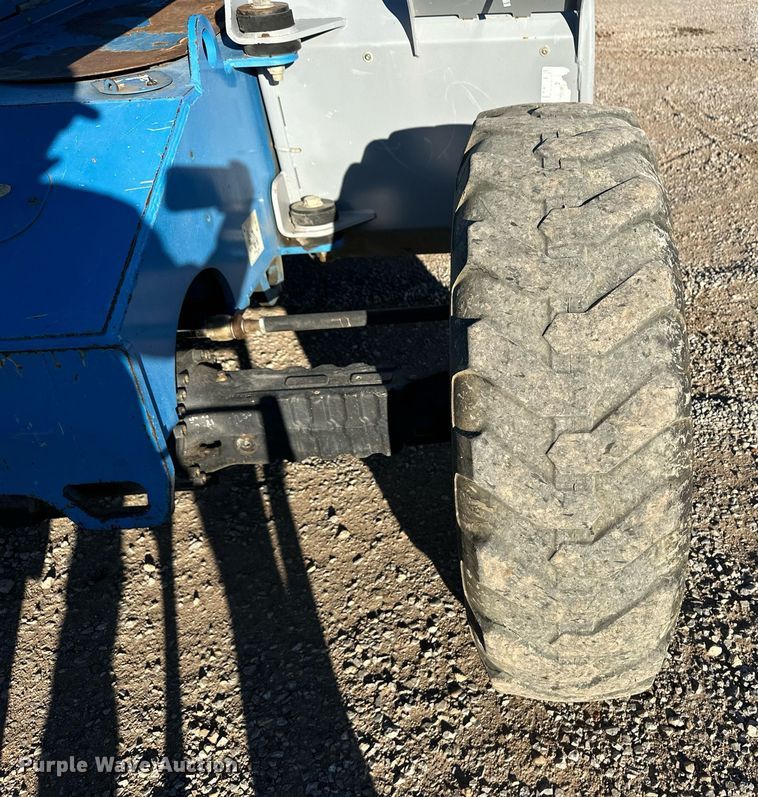 image for item ER8112 2013 Genie GTH-844 telehandler