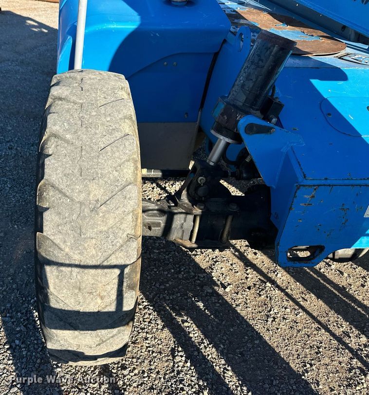 image for item ER8112 2013 Genie GTH-844 telehandler