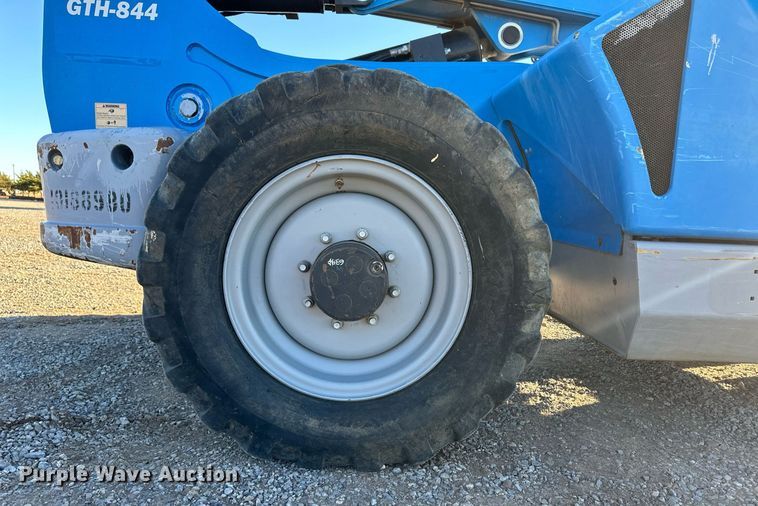 image for item ER8112 2013 Genie GTH-844 telehandler