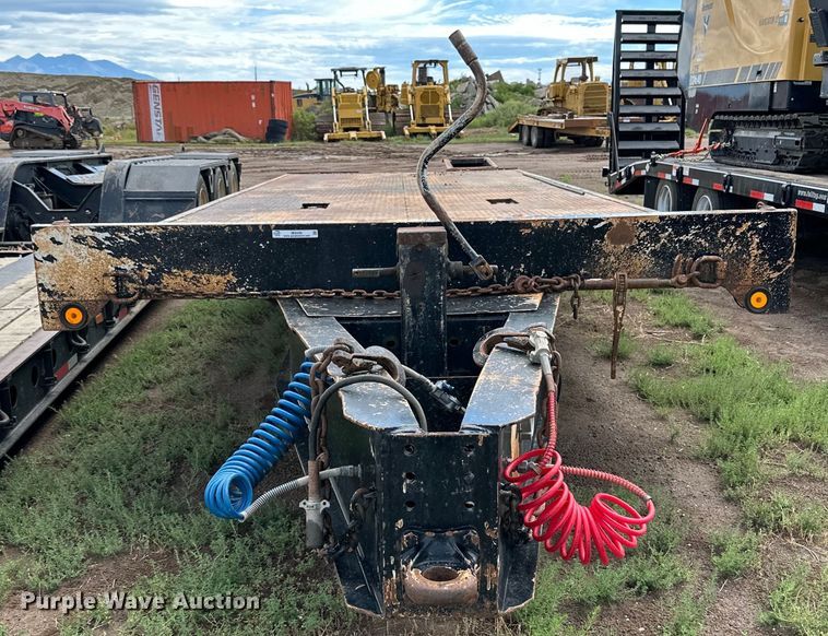 image for item IB9456 2001 Towmaster equipment trailer