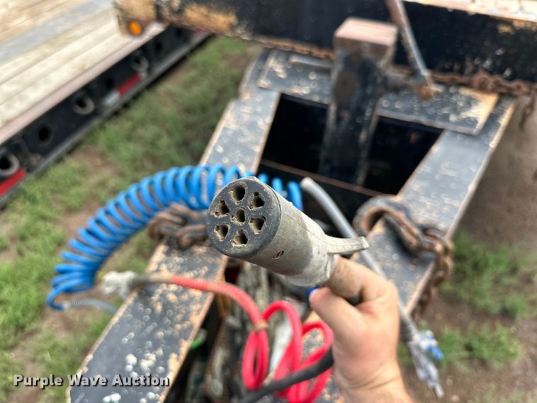 image for item IB9456 2001 Towmaster equipment trailer