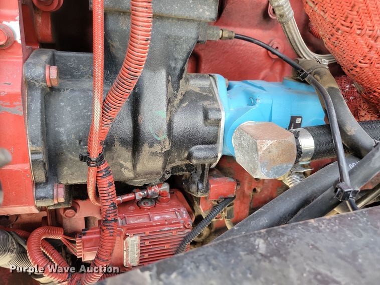 image for item JH9926 2004 Mack CL733 semi truck