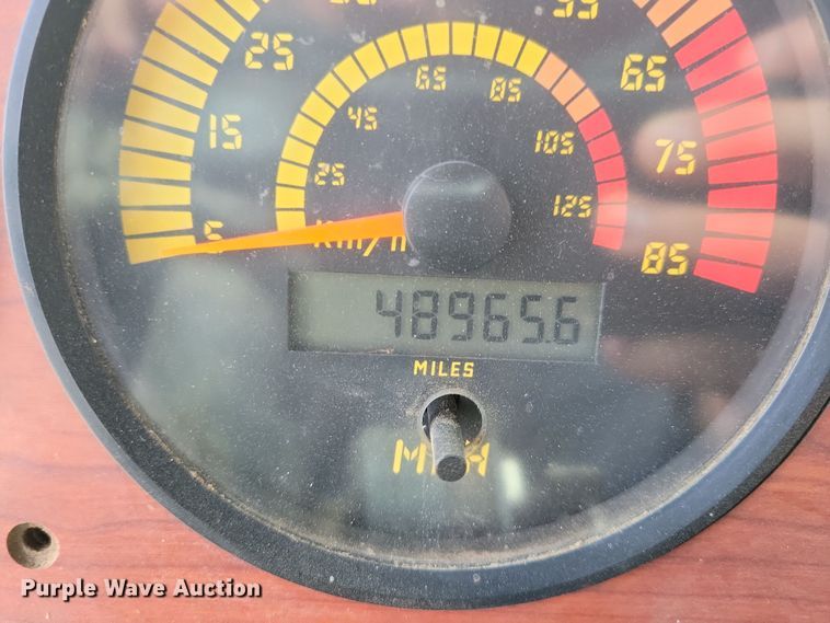 image for item JH9927 1997 Mack CL713 semi truck