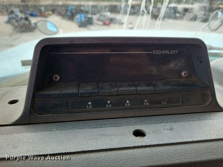 image for item JH9927 1997 Mack CL713 semi truck