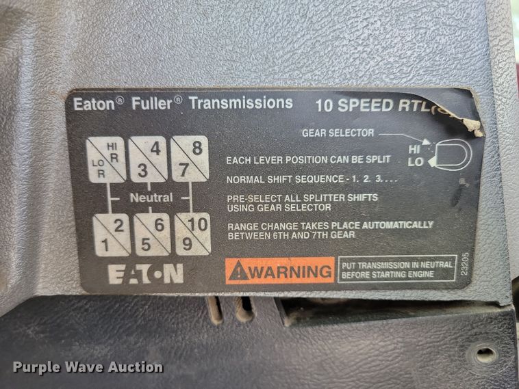 image for item JH9927 1997 Mack CL713 semi truck