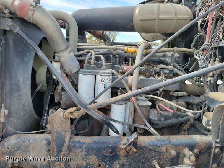 image for item JH9927 1997 Mack CL713 semi truck