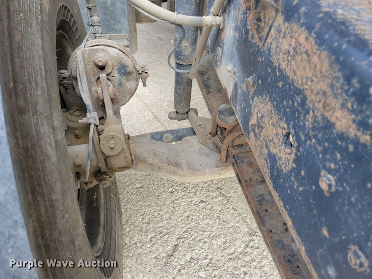 image for item JH9927 1997 Mack CL713 semi truck