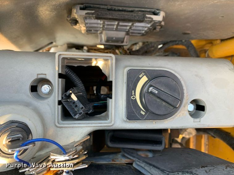 image for item JT9680 2012 Volvo ECR88 mini excavator