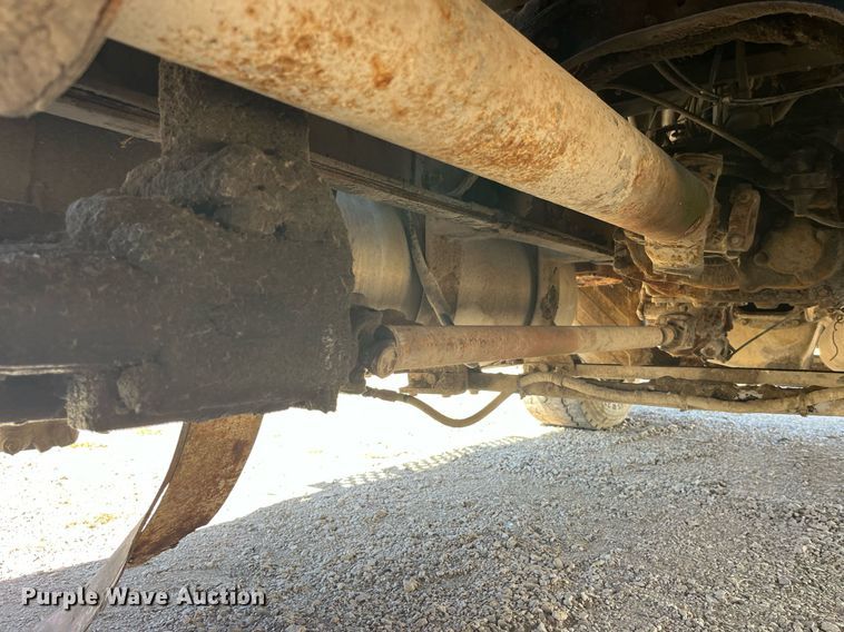 image for item LC9208 1989 Ford LTL9000 dump truck