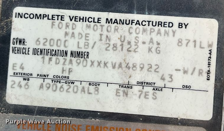 image for item LC9208 1989 Ford LTL9000 dump truck