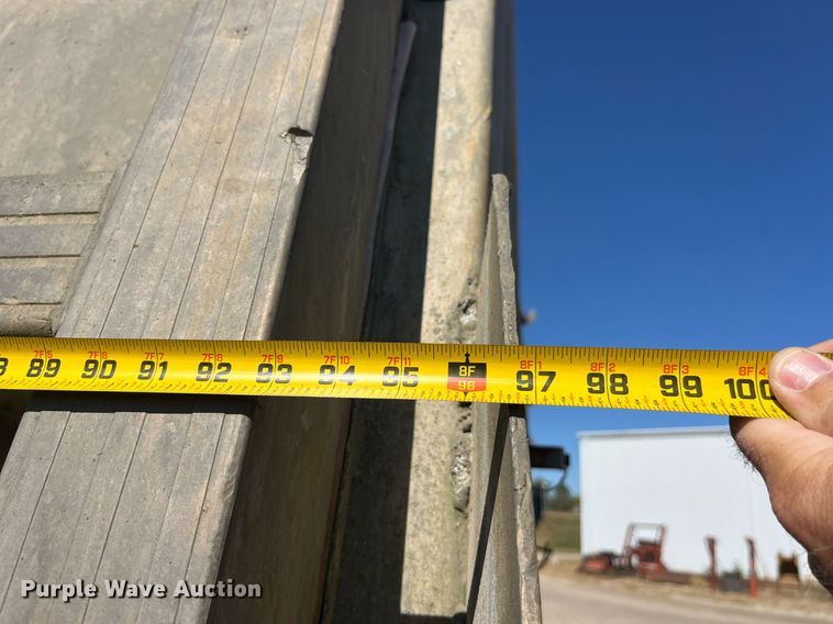 image for item LC9210 1992 Ford LTL9000 dump truck