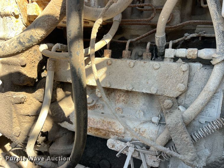 image for item LC9210 1992 Ford LTL9000 dump truck