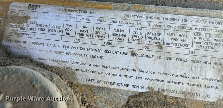 image for item LC9210 1992 Ford LTL9000 dump truck