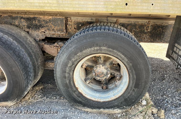 image for item LC9210 1992 Ford LTL9000 dump truck