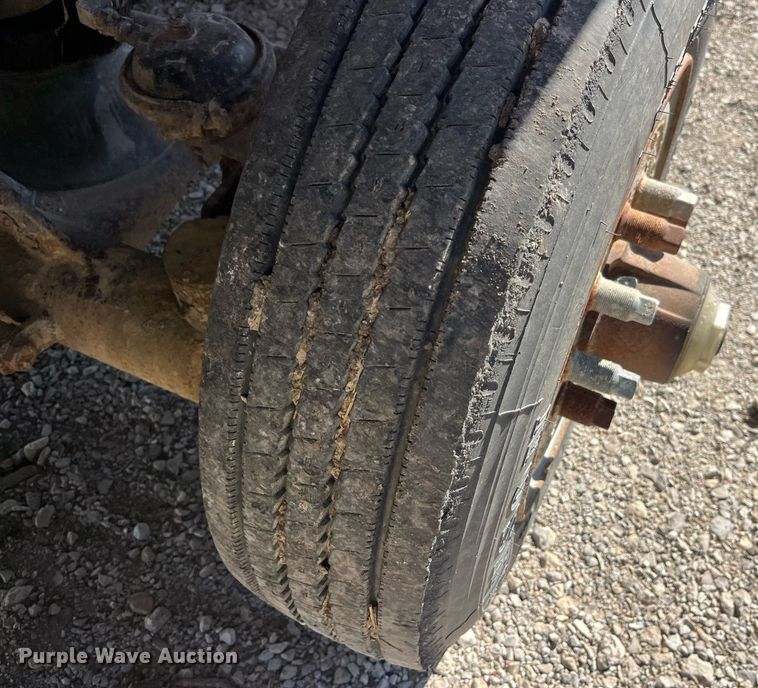 image for item LC9210 1992 Ford LTL9000 dump truck