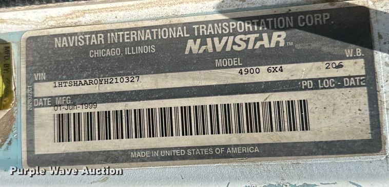 image for item LF9841 2000 International 4900  dump truck