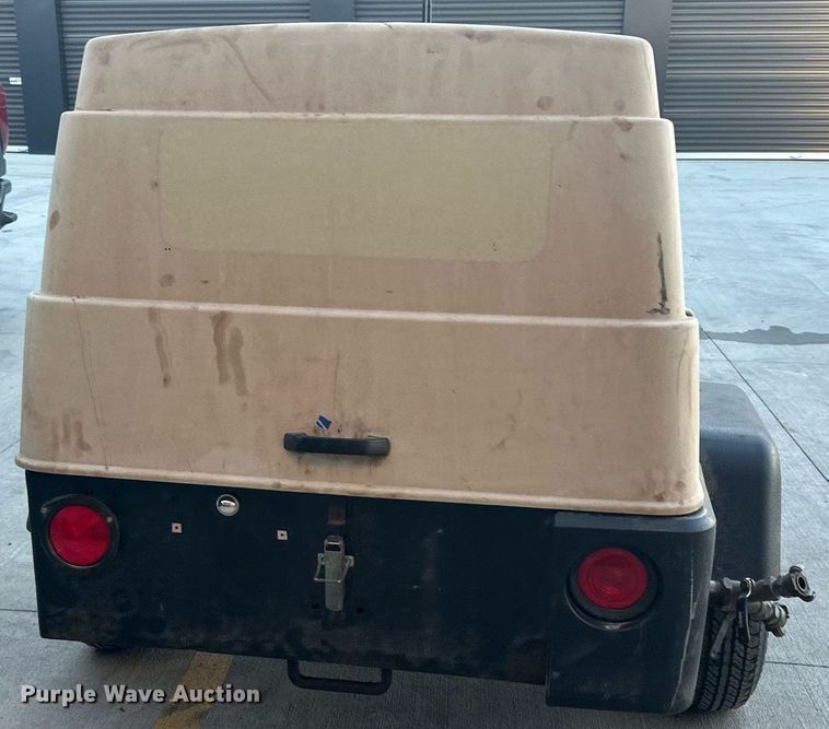 image for item LR9528 2018 Doosan  C185 air compressor