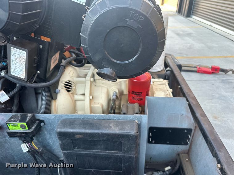 image for item LR9528 2018 Doosan  C185 air compressor