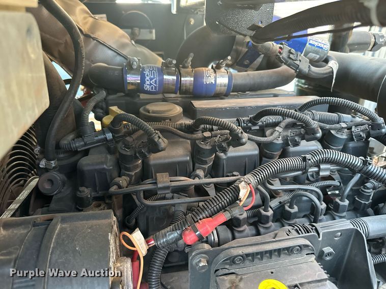 image for item LR9528 2018 Doosan  C185 air compressor