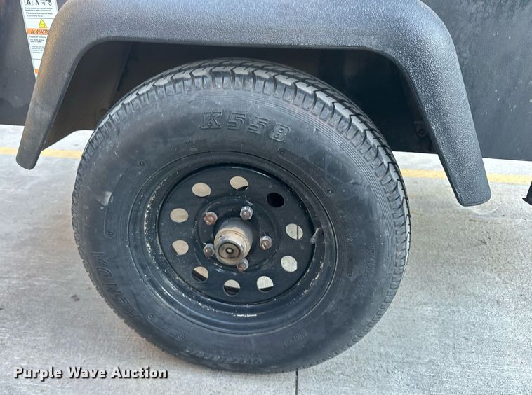 image for item LR9528 2018 Doosan  C185 air compressor