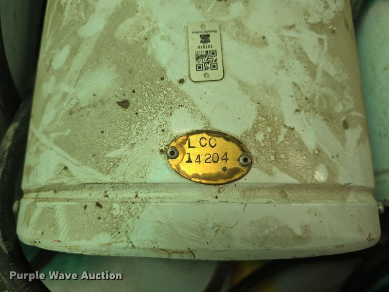 image for item LW9941 (18) heaters