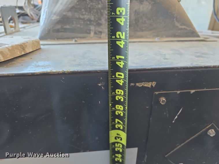 image for item LW9945 (10) heaters