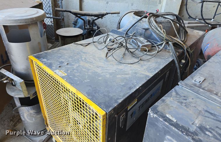 image for item LW9945 (10) heaters