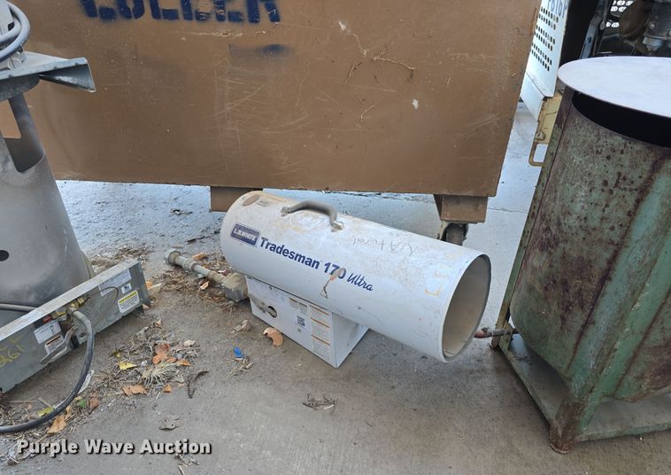 image for item LW9945 (10) heaters